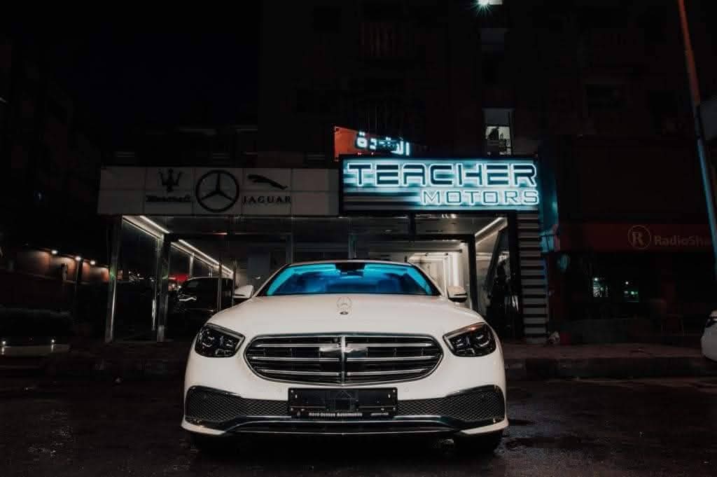 Marceds Benz E 300