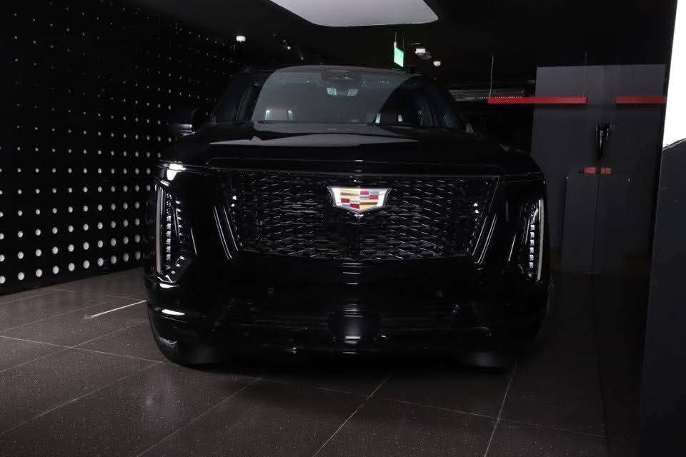 Cadillac Escalade 6.2 V8 – 2025